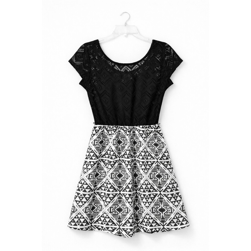 As I Wish Junior's Aztec Print Dress Crochet Style Top LARGE - Picture 4 of 5